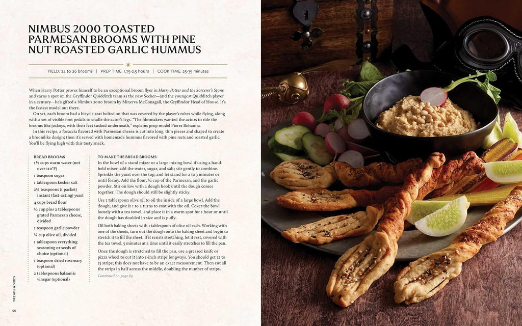 Harry Potter and Fantastic Beasts: Official Wizarding World Cookbook: Spellbinding Meals From New York to Hogwarts and Beyond!