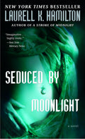 Seduced by Moonlight (Meredith Gentry, Book 3)