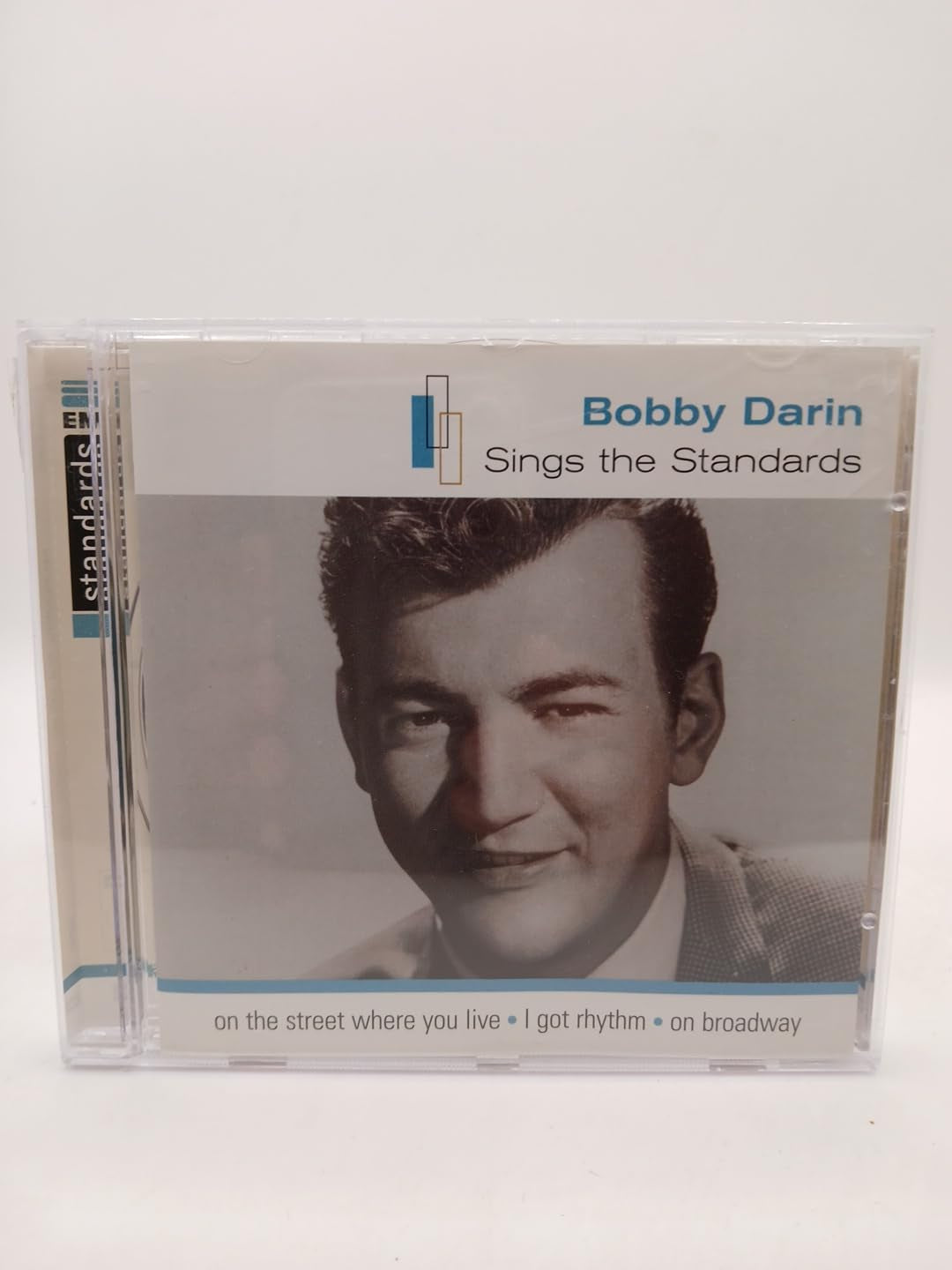 Sings the Standards: Best of