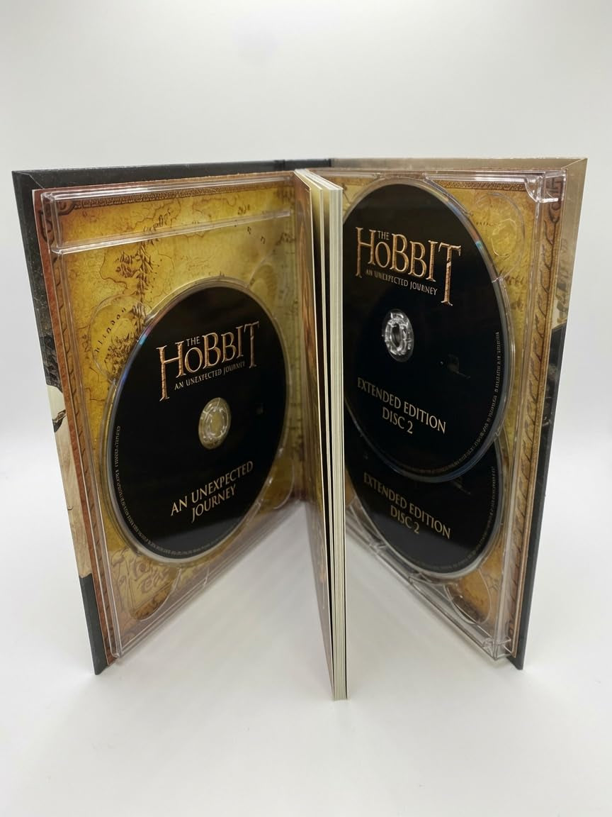 The Hobbit: An Unexpected Journey (Extended & Limited Edition) [Blu-ray + DVD] 3-Disc Special Edition + 64-Page Booklet of world of Hobbits (From the director's of Lord of the Rings)