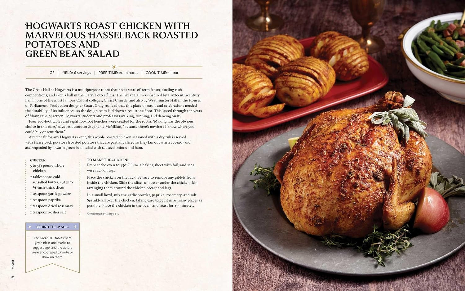 Harry Potter and Fantastic Beasts: Official Wizarding World Cookbook: Spellbinding Meals From New York to Hogwarts and Beyond!