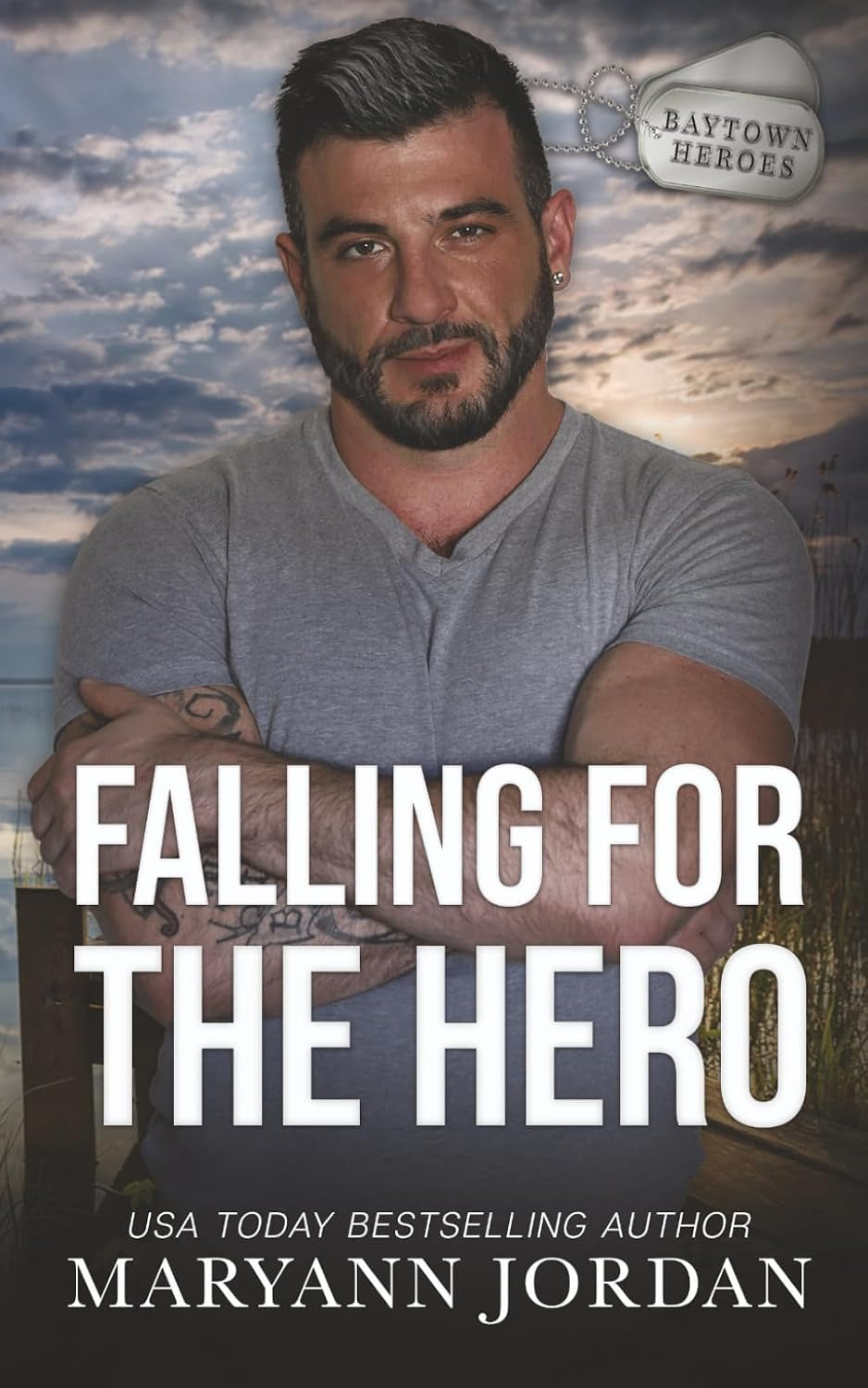 Falling For the Hero (Baytown Heroes)