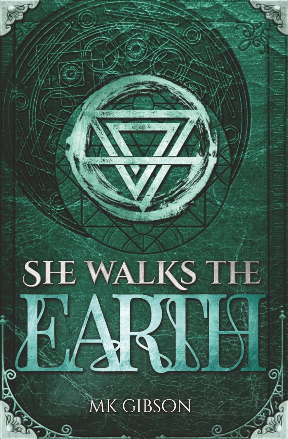 She Walks the Earth: Hammer of Witches Book 3